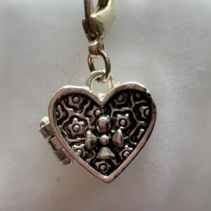 Silver Prayer Box Pendant Heart Shape